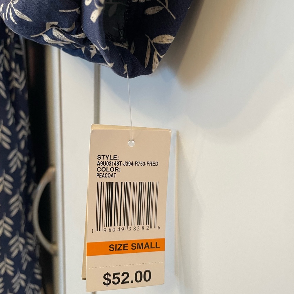 Elegant Blue and White Patterned Midi Dress - Picture 2 of 13